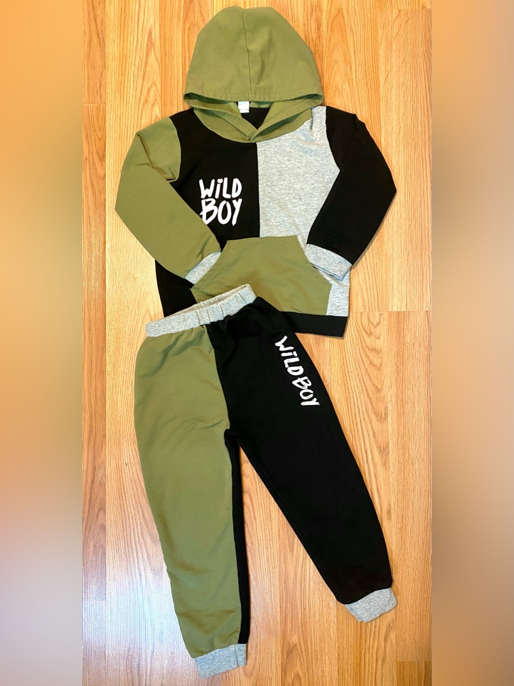 🍏🖤BOYS 2 PIECE MATCHING SET COLORBLOCK SIZE 5/6 YEARS WILD BOY HOODIE SWEATPANTS